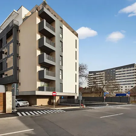 Mohost Elioré - A Story Written In Light Appartamento Braşov